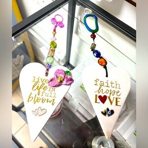 Heart-Shaped Wall Decor with Inspirational Quotes